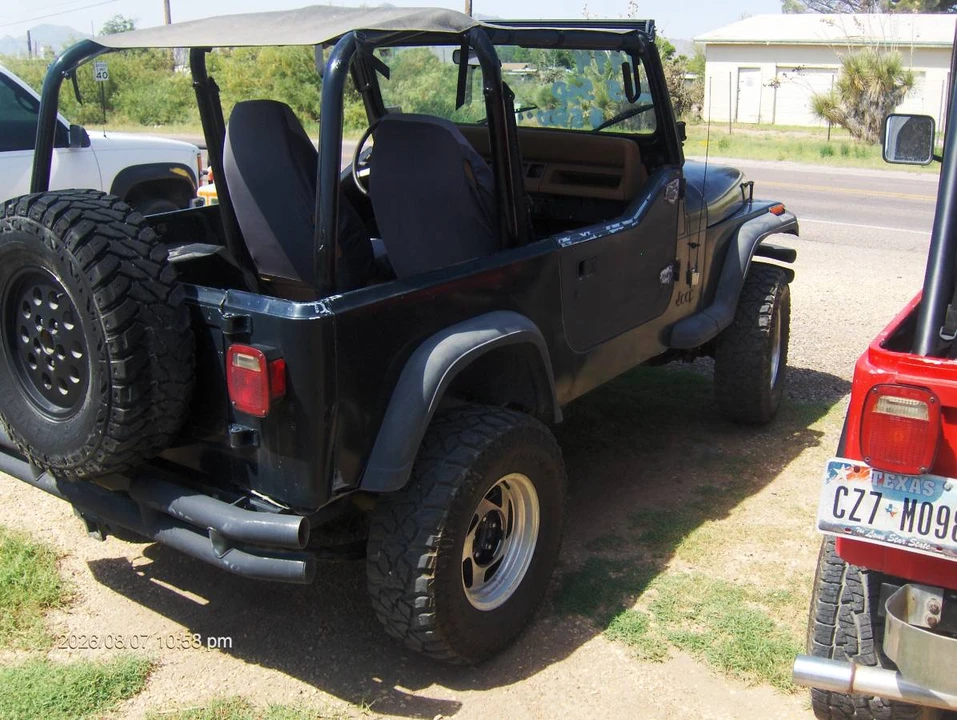 1994 Jeep YJ Wrangler - Image 4 of 14