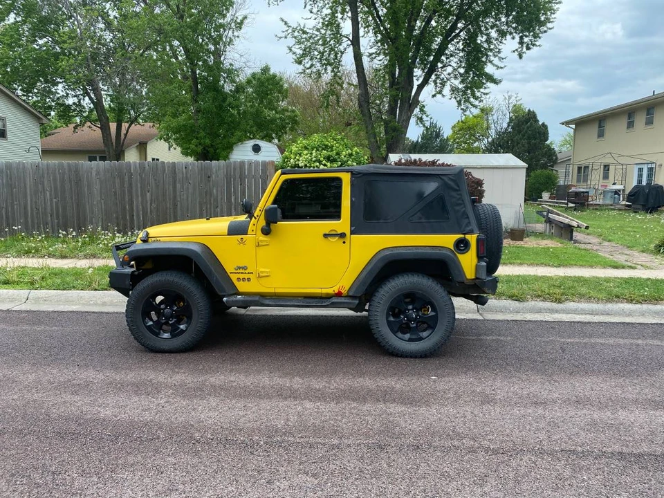 2009 Jeep JK Wrangler - Image 2 of 5