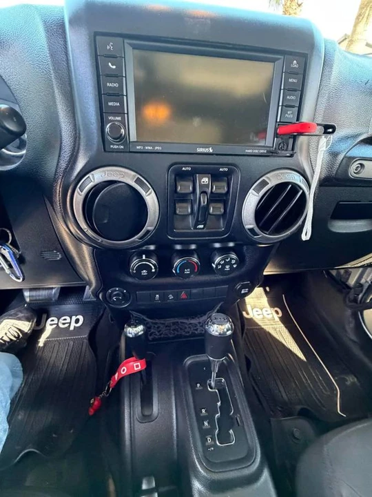 2015 Jeep JK Wrangler - Image 17 of 24