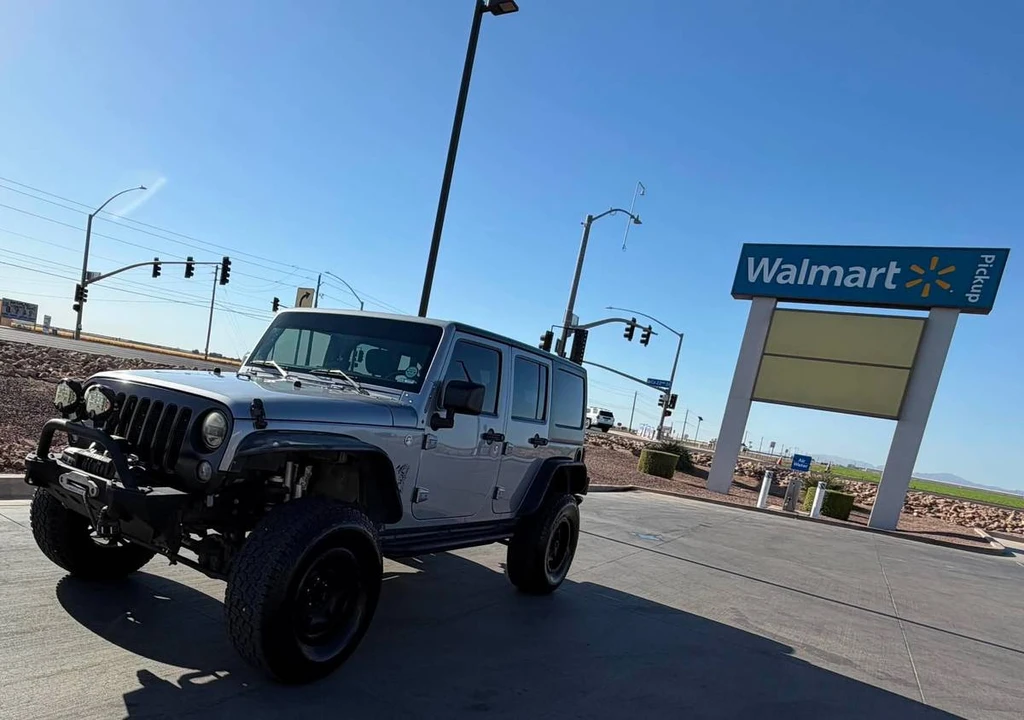 2015 Jeep JK Wrangler - Image 2 of 24