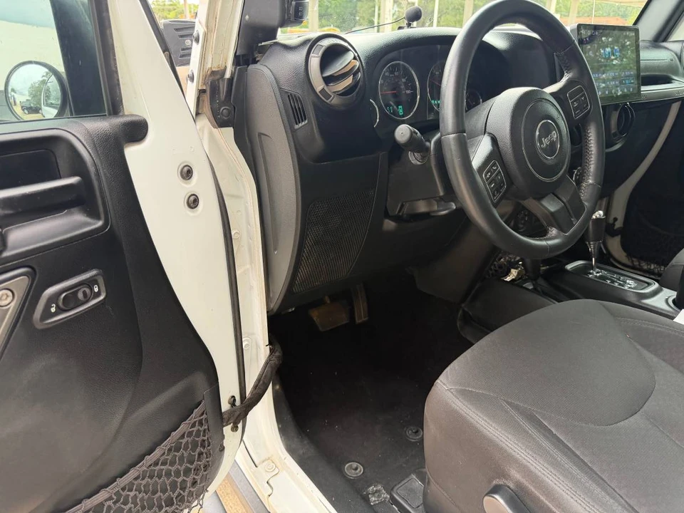 2016 Jeep JK Wrangler - Image 10 of 13