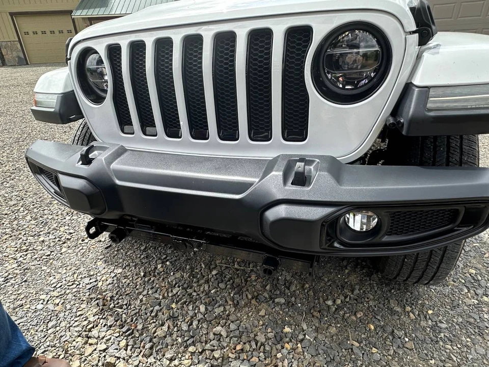 2020 Jeep JL Wrangler - Image 2 of 12