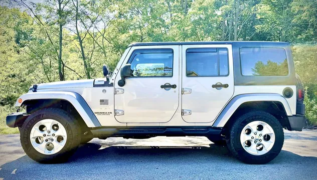 2014 Jeep Wrangler Unlimited Sahara 4-Door