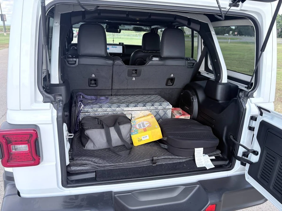 2024 Jeep JL Wrangler - Image 6 of 7