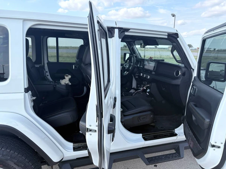2024 Jeep JL Wrangler - Image 3 of 7