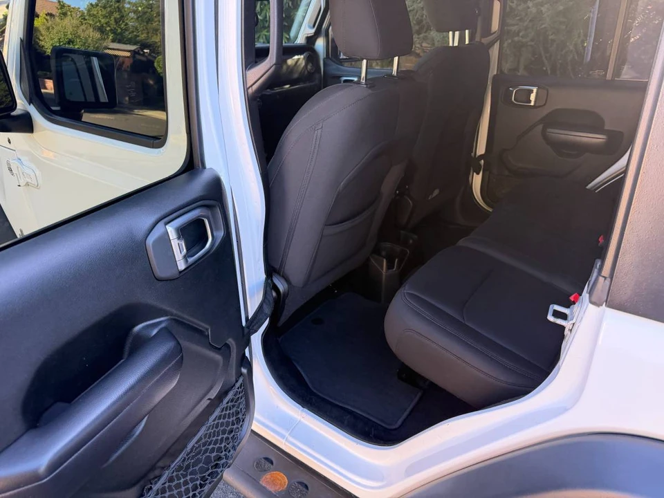 2018 Jeep JL Wrangler - Image 13 of 23