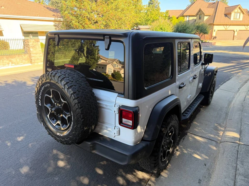 2018 Jeep JL Wrangler - Image 11 of 23
