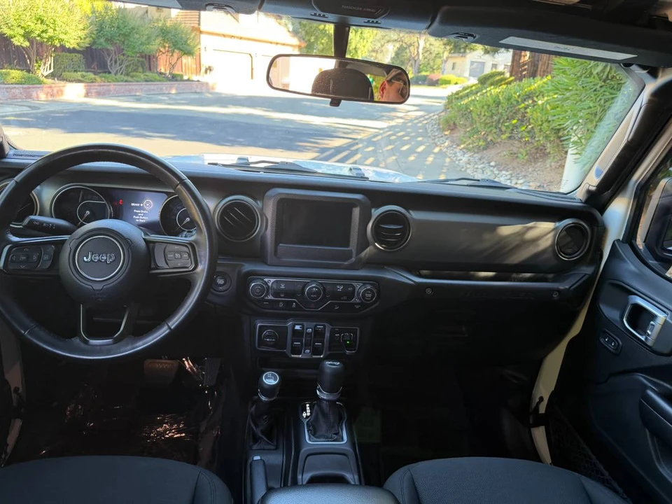 2018 Jeep JL Wrangler - Image 14 of 23
