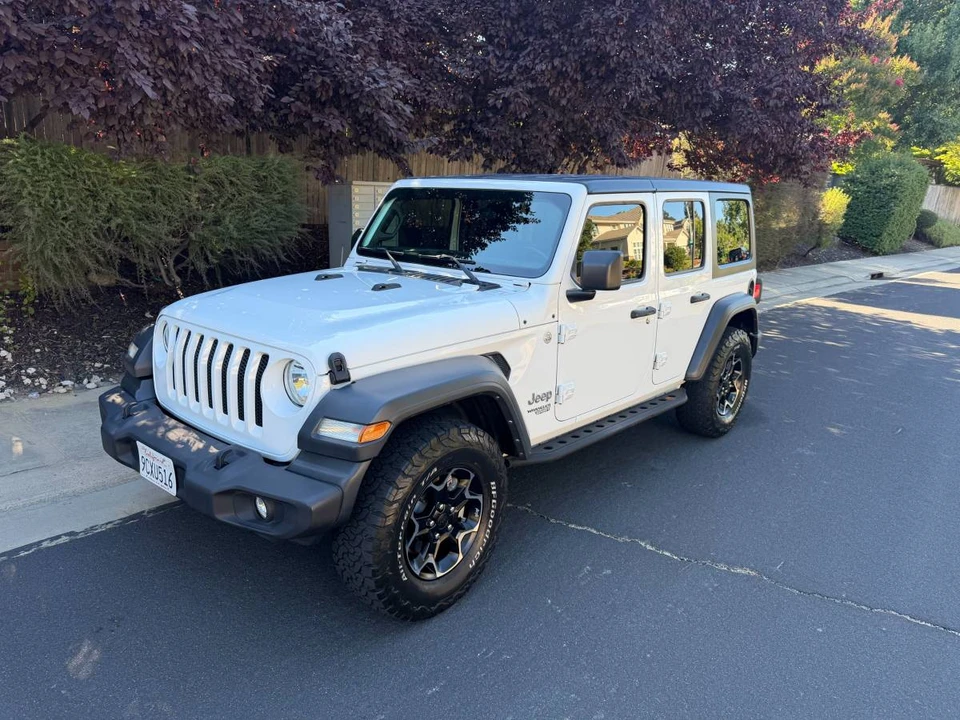 2018 Jeep JL Wrangler - Image 2 of 23