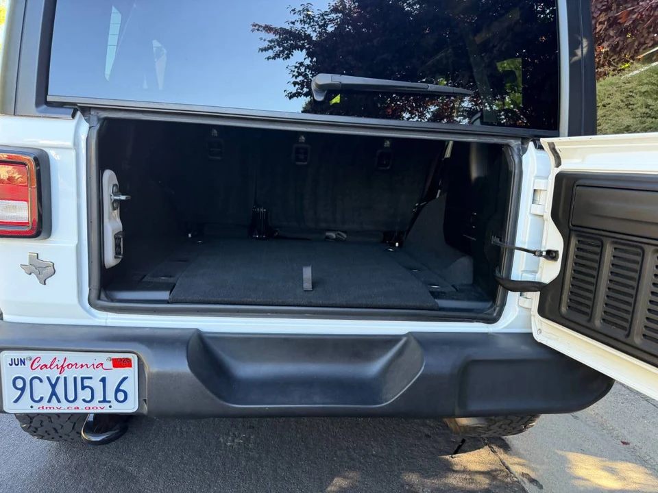 2018 Jeep JL Wrangler - Image 7 of 23