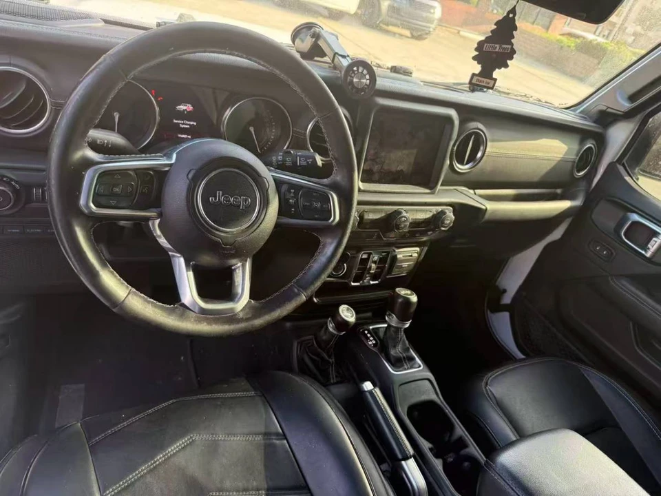2022 Jeep JL Wrangler - Image 6 of 6