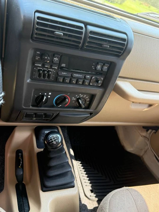 2002 Jeep TJ Wrangler - Image 8 of 15