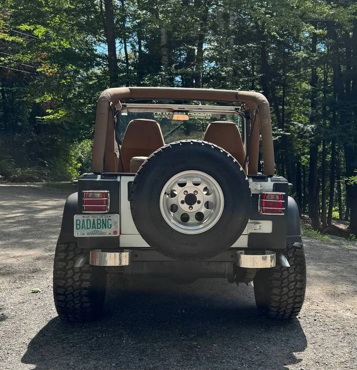 1993 Jeep YJ Wrangler - Image 4 of 15
