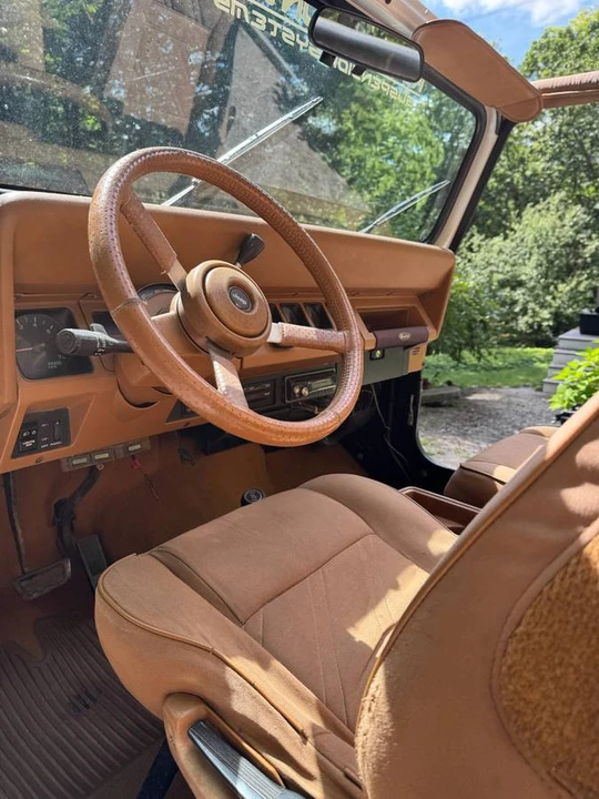 1993 Jeep YJ Wrangler - Image 10 of 15
