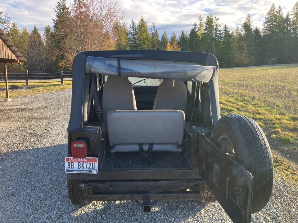 1992 Jeep YJ Wrangler - Image 3 of 12