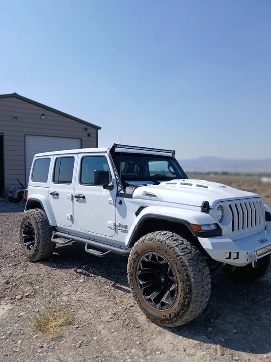2019 Jeep JL Wrangler - Image 2 of 12