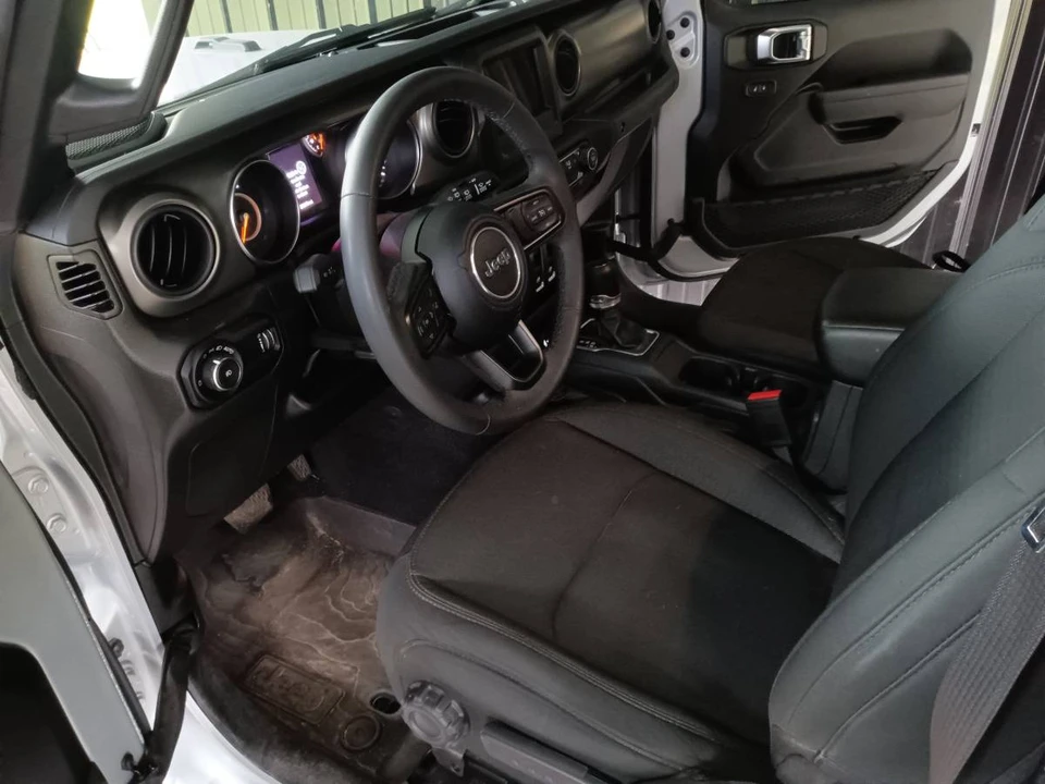 2023 Jeep JL Wrangler - Image 4 of 8