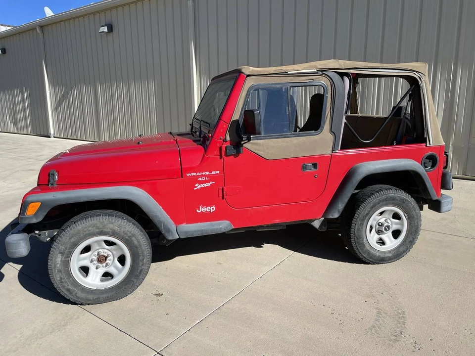 1999 Jeep TJ Wrangler - Image 2 of 7