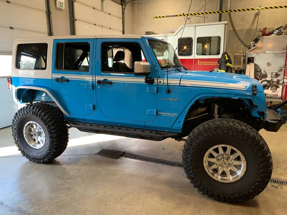 2017 Jeep JK Wrangler - Image 6 of 8