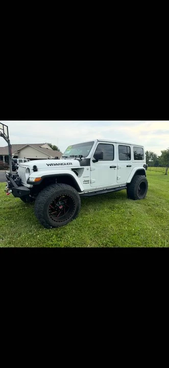 2022 Jeep JL Wrangler - Image 3 of 8