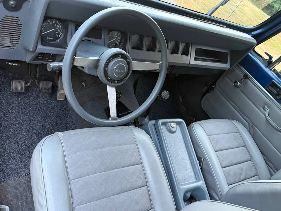 1990 Jeep YJ Wrangler - Image 8 of 12