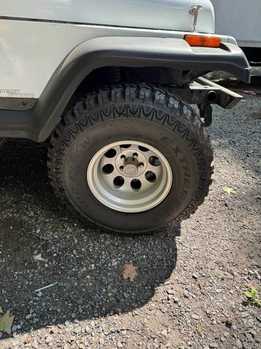 1993 Jeep YJ Wrangler - Image 3 of 15