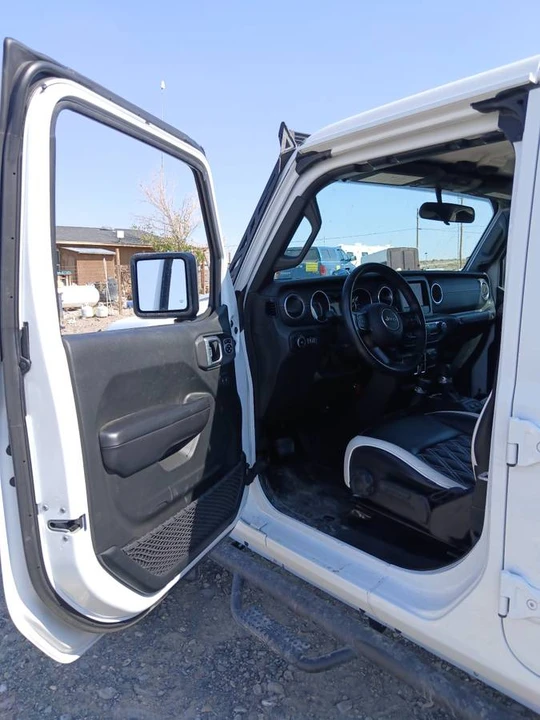 2019 Jeep JL Wrangler - Image 8 of 12