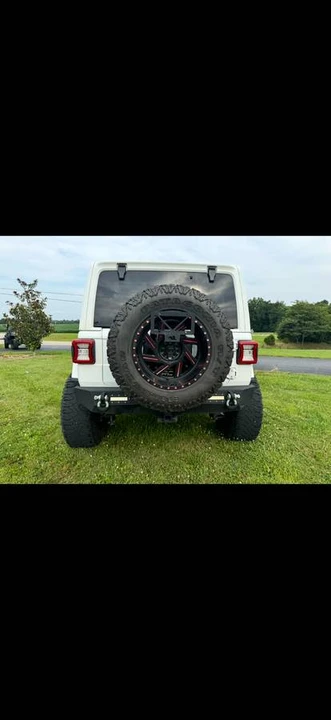 2022 Jeep JL Wrangler - Image 5 of 8
