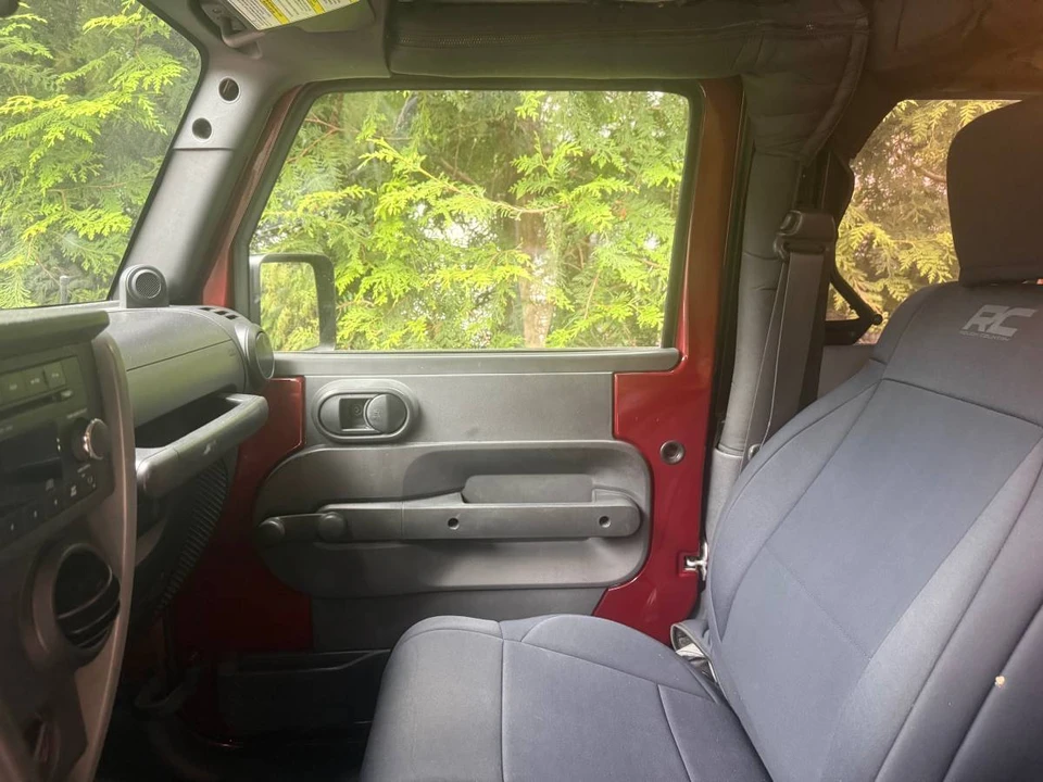 2009 Jeep Wrangler - Image 7 of 10