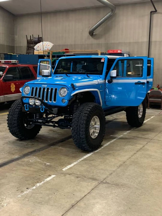 2017 Jeep JK Wrangler - Image 3 of 8