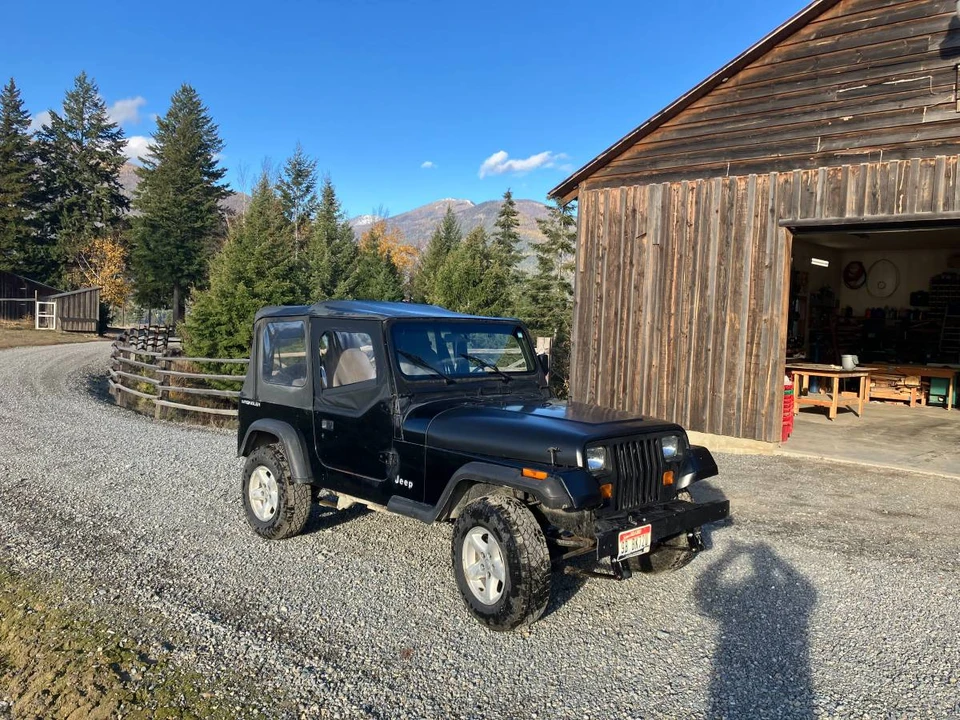 1992 Jeep YJ Wrangler - Image 2 of 12