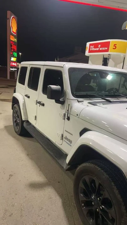 2022 Jeep JL Wrangler - Image 3 of 6
