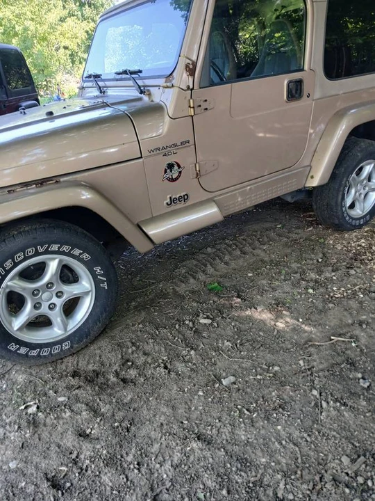 2000 Jeep TJ Wrangler - Image 2 of 4