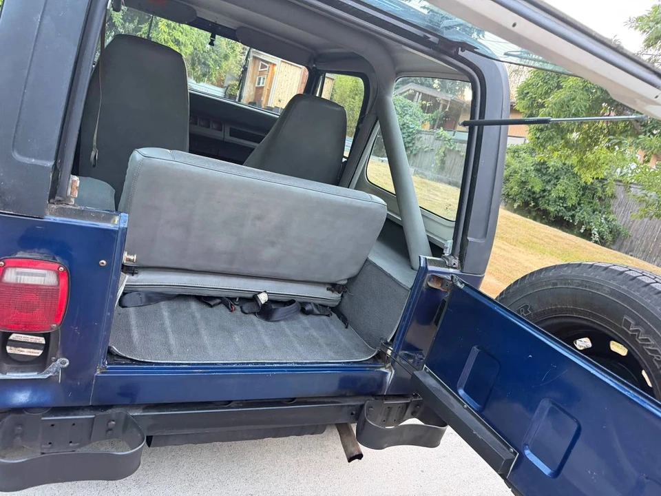 1990 Jeep YJ Wrangler - Image 12 of 12