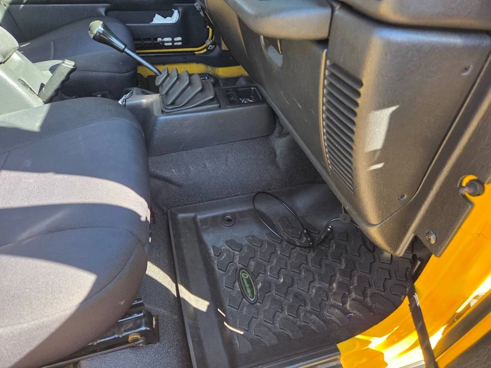 2004 Jeep TJ Wrangler - Image 4 of 11