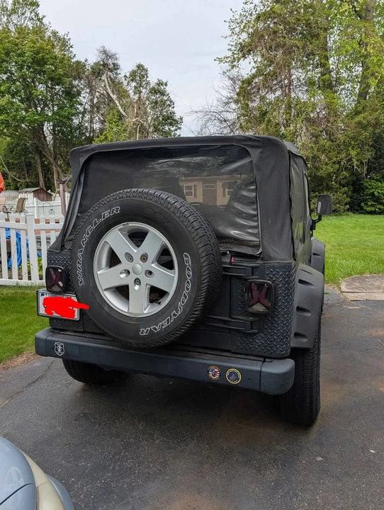 Jeep TJ Wrangler - Image 3 of 9