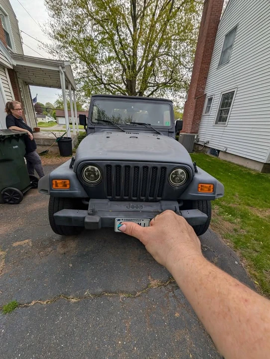Jeep TJ Wrangler - Image 4 of 9