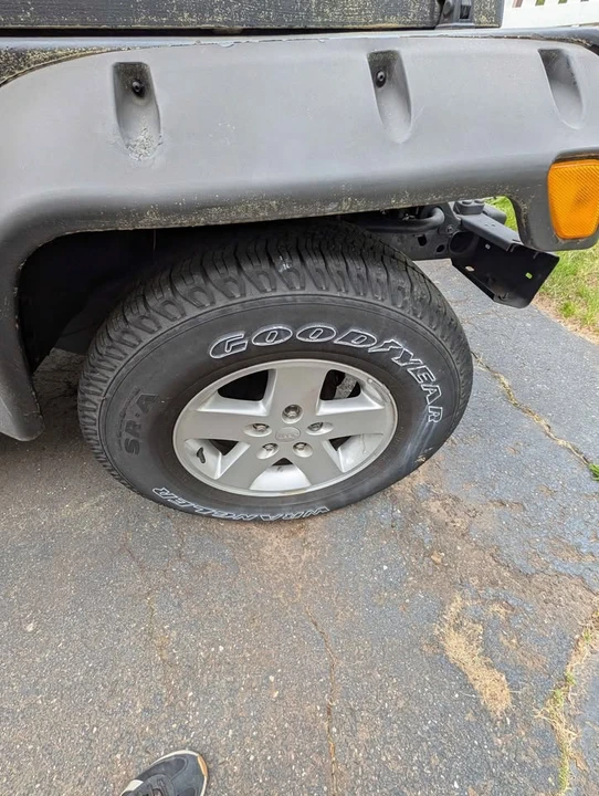 Jeep TJ Wrangler - Image 5 of 9
