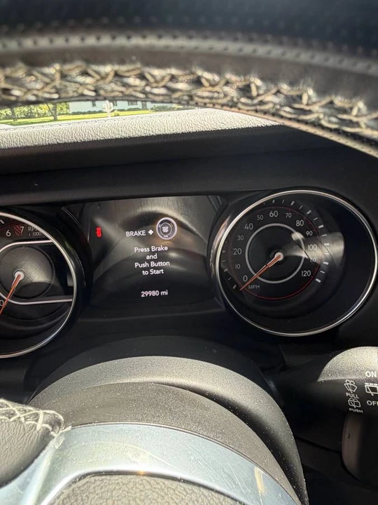 2019 Jeep JL Wrangler - Image 5 of 9