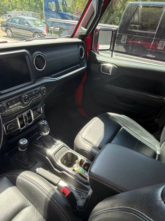 2019 Jeep JL Wrangler - Image 4 of 9