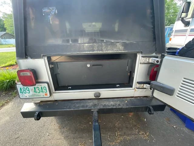 2005 Jeep TJ Wrangler - Image 3 of 4