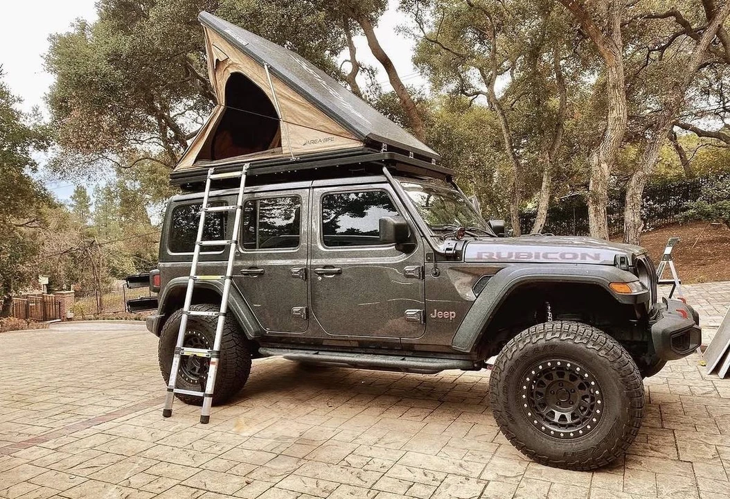 2018 Jeep JL Wrangler - Image 3 of 20
