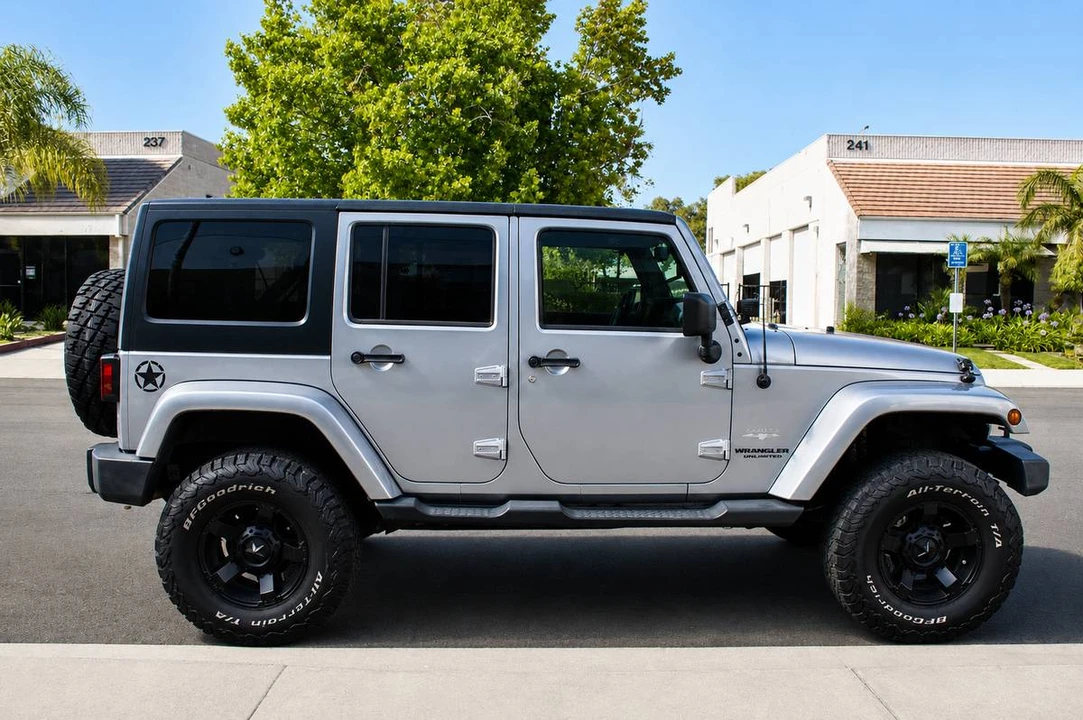 2013 Jeep JK Wrangler - Image 3 of 6