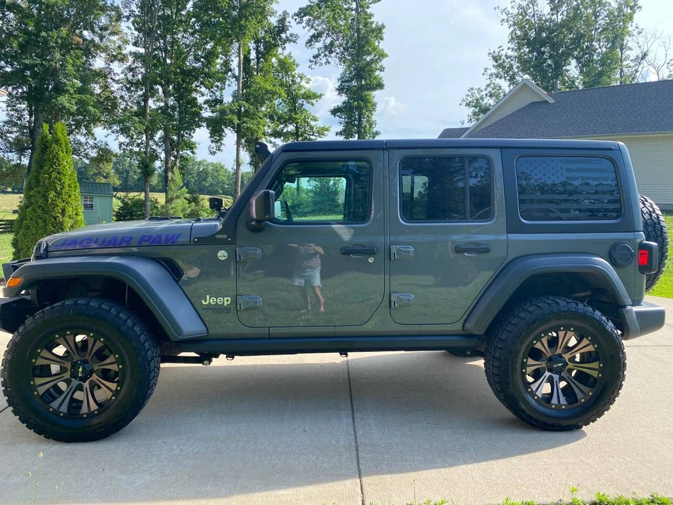 2018 Jeep JL Wrangler - Image 3 of 15