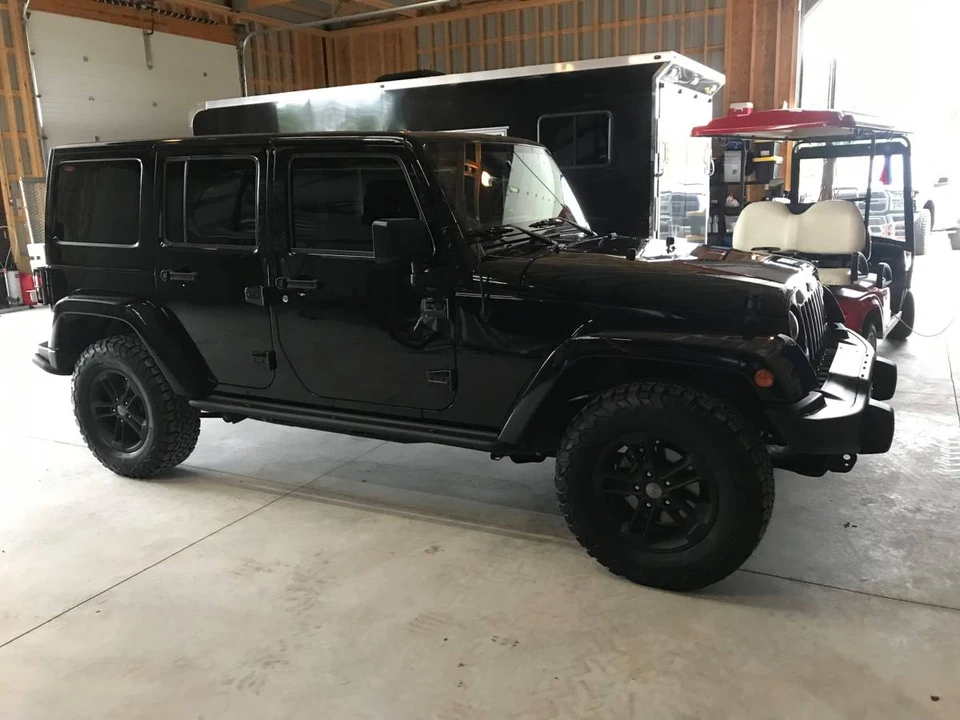 2017 Jeep JK Wrangler - Image 4 of 24