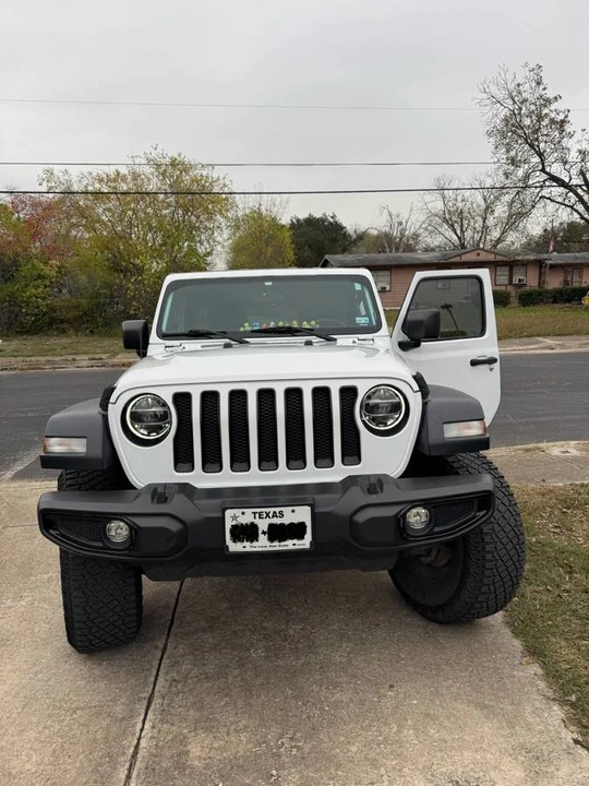2020 Jeep JL Wrangler - Image 3 of 9