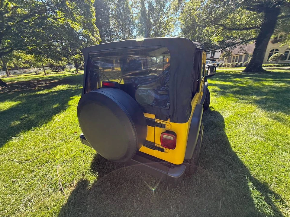 2004 Jeep TJ Wrangler - Image 18 of 24