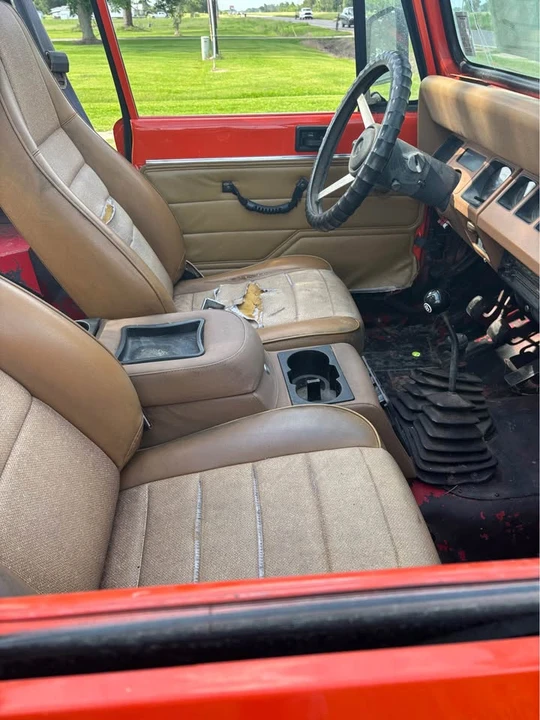 1993 Jeep YJ Wrangler - Image 8 of 9