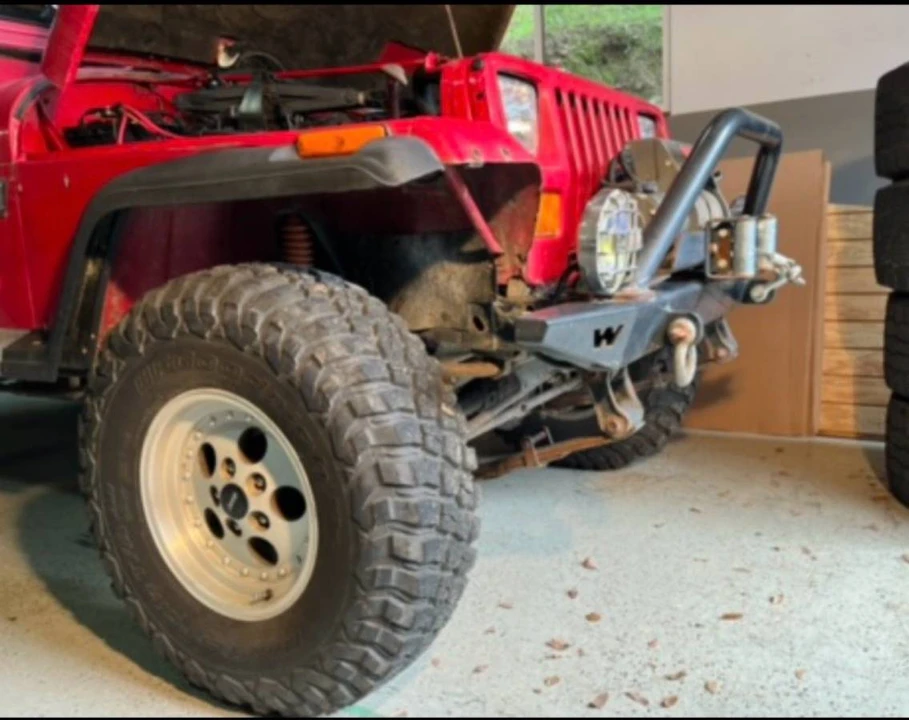 1992 Jeep YJ Wrangler - Image 8 of 10