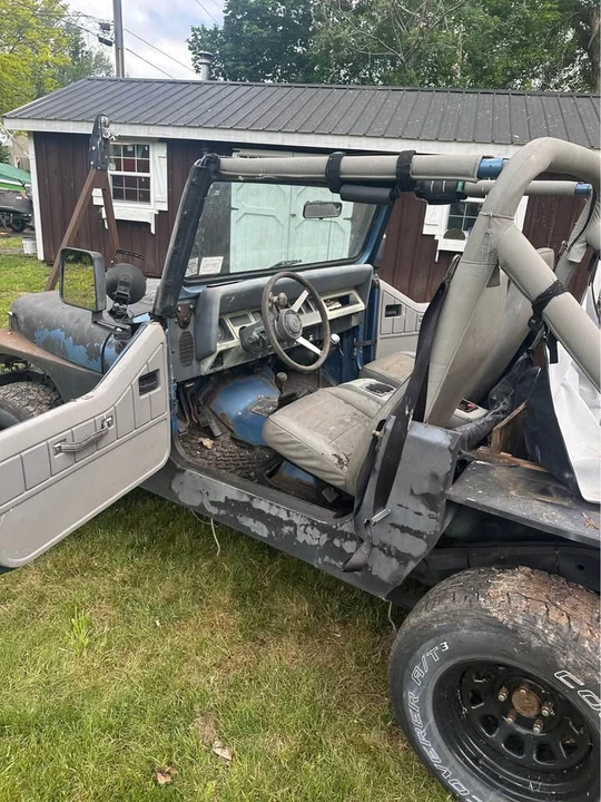 Jeep YJ Wrangler - Image 3 of 7